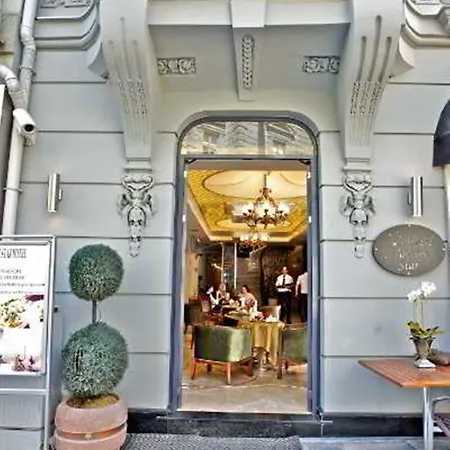 Taksim Star Hotell 3*