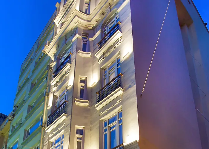 Отель Taksim Star 3*